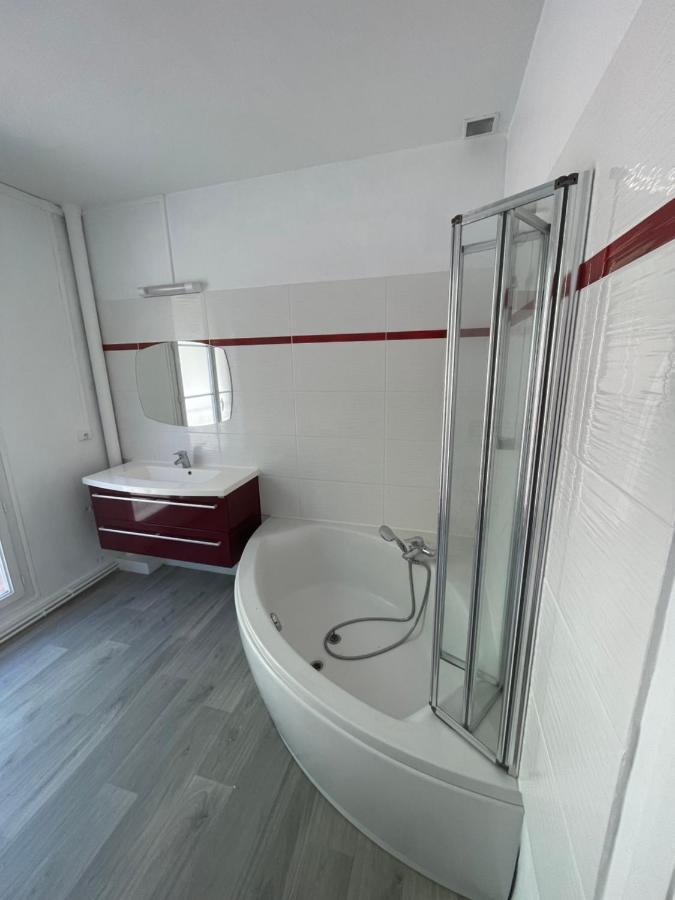 Vivez Au Coeur Historique - St Francois - Grand Appartement Confortable Хавър Екстериор снимка